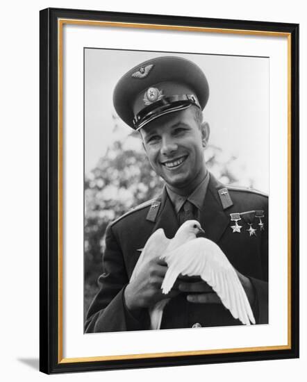 Yuri Gagarin, Russian Cosmonaut, C1963-C1964-null-Framed Photographic Print